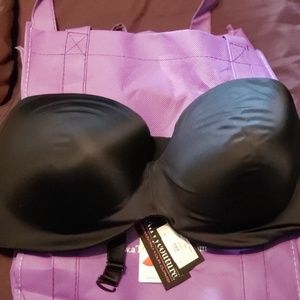 Brand new 42DD bra (strapless optional)